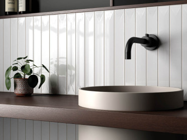 Настенная плитка VITRAL BLACK (31148) 5x40 от Equipe Ceramicas (Испания)