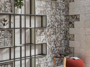 Настенная плитка Aged Silver Ornato 20x20 от Aparici (Испания)