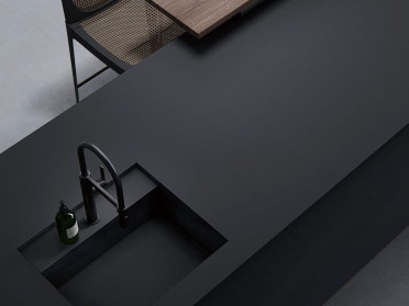 Керамогранит Pure Black Matt (12 мм) (MN772CY321612) 160x320 от Moreroom (Китай)