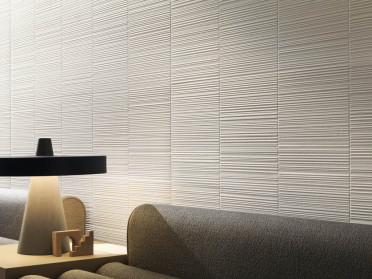 Настенная плитка 3D WALL PLASTER Barcode White (AHQY) 50x120 от Atlas Concorde (Италия)