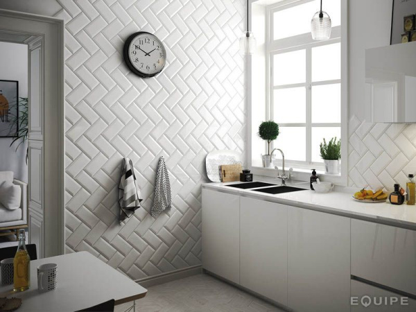 Настенная плитка METRO LIGTH GREY 7.5x15 от Equipe Ceramicas (Испания)