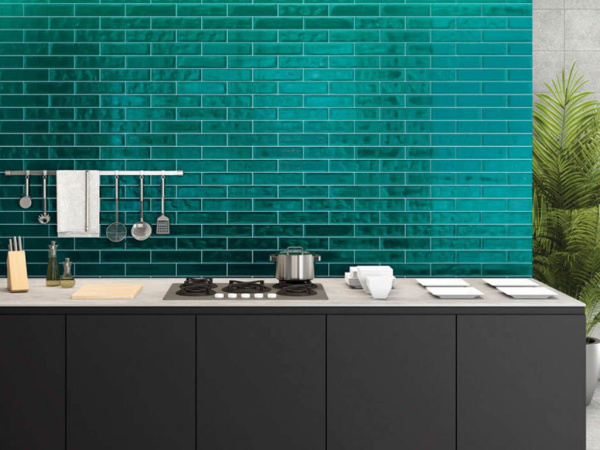 Настенная плитка MAIOLICA GLOSS WHITE 7.5x30 от TAU Ceramica (Испания)