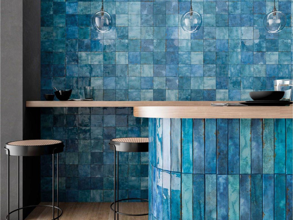 Настенная плитка ENAMEL CHARCOAL (123144) 5x25 от DNA Tiles (Испания)